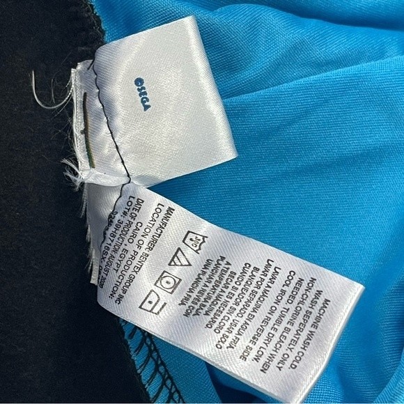 Sega’s Sonic the Hedgehog Bundle of 2 Items - 4T Hoodie & Flashing LED W… - Picture 6 of 6